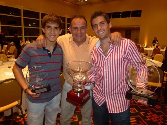 399238_580375218644565_1894322479_n