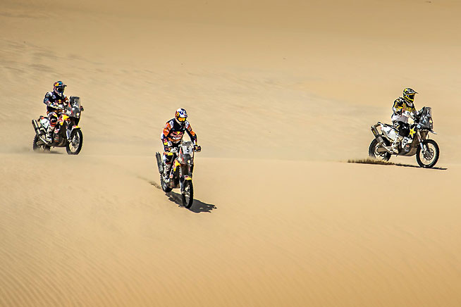 142803_Toby_Price_Sam_Sunderland_KTM_450_RALLY_Qatar_2016-04182016